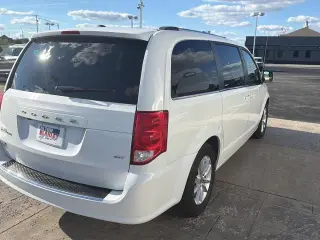 Dodge Grand Caravan 2020 SXT 4p Minivan