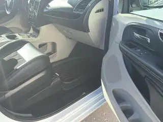 Dodge Grand Caravan 2020 SXT 4p Minivan