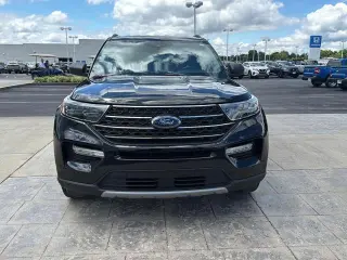 Ford Explorer 2023 AWD XLT SUV de 4 puertas