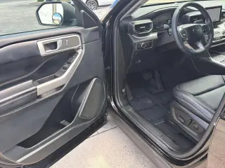 Ford Explorer 2023 AWD XLT SUV de 4 puertas
