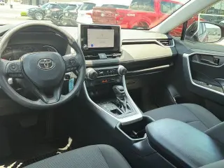 Toyota RAV4 2023 AWD LE SUV de 4 puertas