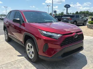 Toyota RAV4 2023 AWD LE SUV de 4 puertas