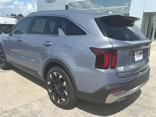 Kia Sorento 2024 SX 4p SUV