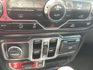 Jeep Gladiator 2023 4x4 Rubicon Cabina Doble 4 puertas 5.0 pies BA