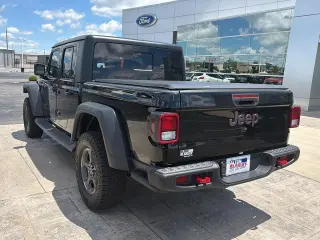 Jeep Gladiator 2023 4x4 Rubicon Cabina Doble 4 puertas 5.0 pies BA