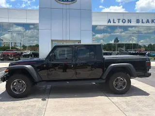 Jeep Gladiator 2023 4x4 Rubicon Cabina Doble 4 puertas 5.0 pies BA
