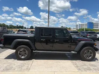 Jeep Gladiator 2023 4x4 Rubicon Cabina Doble 4 puertas 5.0 pies BA