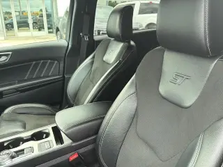 Ford Edge 2023 AWD ST 4p Crossover
