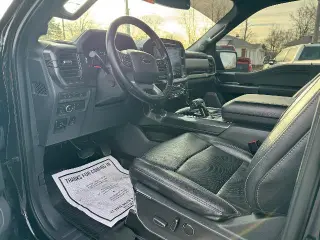 Ford F-150 2022 4x4 Lariat 4dr SuperCrew 5.5 ft. SB