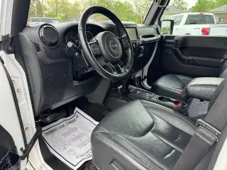 Jeep Wrangler Unlimited 2015 4x4 Sahara 4dr SUV