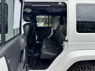 Jeep Wrangler Unlimited 2015 4x4 Sahara 4dr SUV