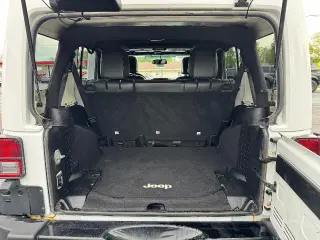 Jeep Wrangler Unlimited 2015 4x4 Sahara 4dr SUV