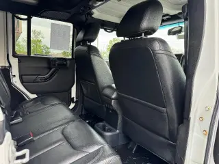 Jeep Wrangler Unlimited 2015 4x4 Sahara 4dr SUV