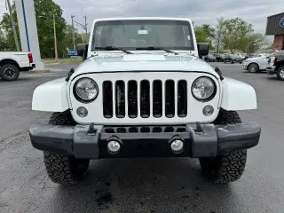 Jeep Wrangler Unlimited 2015 4x4 Sahara 4dr SUV
