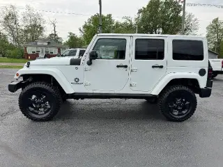 Jeep Wrangler Unlimited 2015 4x4 Sahara 4dr SUV