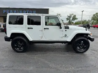Jeep Wrangler Unlimited 2015 4x4 Sahara 4dr SUV