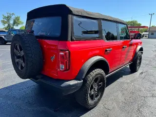 Ford Bronco 2022 4x4 Black Diamond 4p SUV