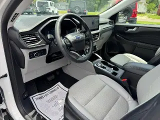 Ford Escape Plug-In Hybrid 2023 Base 4p SUV