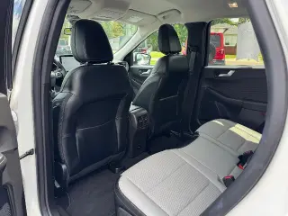Ford Escape Plug-In Hybrid 2023 Base 4p SUV