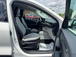 Ford Escape Plug-In Hybrid 2023 Base 4p SUV