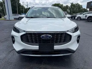Ford Escape Plug-In Hybrid 2023 Base 4p SUV