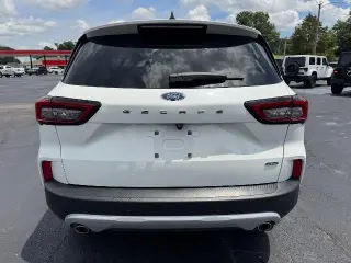 Ford Escape Plug-In Hybrid 2023 Base 4p SUV