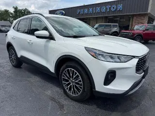 Ford Escape Plug-In Hybrid 2023 Base 4p SUV