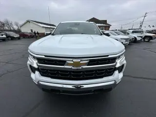 Chevrolet Silverado 1500 2023 4x4 LT 4dr Crew Cab 5.8 ft. SB w/2FL