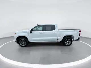 Chevrolet Silverado 1500 2023 4x4 LT 4dr Crew Cab 5.8 ft. SB w/2FL