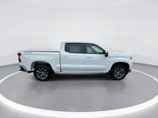 Chevrolet Silverado 1500 2023 4x4 LT 4dr Crew Cab 5.8 ft. SB w/2FL