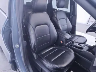Ford Escape 2025 AWD Platinum SUV de 4 puertas