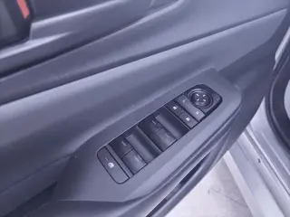 Toyota Prius 2023 LE 4 puertas hatchback