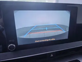 Toyota Prius 2023 LE 4 puertas hatchback