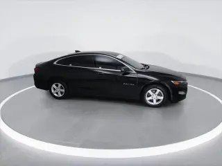 Chevrolet Malibu 2023 LS Sedán de 4 puertas