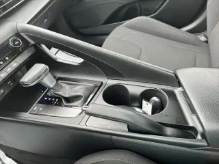 Hyundai ELANTRA 2025 SEL Sport 4p Sedan