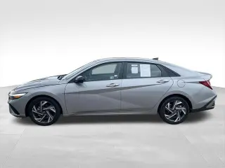 Hyundai ELANTRA 2025 SEL Sport 4p Sedan