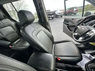 Ford Transit Connect 2022 XL 4p LWB Minivan con portón trasero elevado