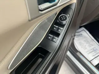 Ford Explorer 2020 AWD Platinum 4p SUV