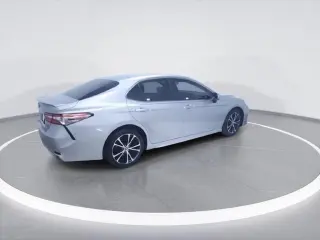 Toyota Camry 2018 SE 4 puertas Sedán