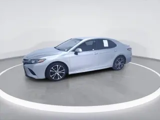 Toyota Camry 2018 SE 4 puertas Sedán