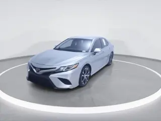 Toyota Camry 2018 SE 4 puertas Sedán