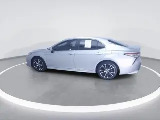 Toyota Camry 2018 SE 4 puertas Sedán
