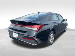 Hyundai ELANTRA 2025 SE 4p Sedan