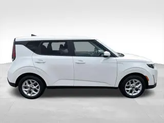 Kia Soul 2025 LX 4p Crossover