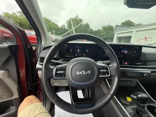 Kia Carnival 2025 LXS 4p Minivan