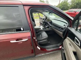 Kia Carnival 2025 LXS 4p Minivan