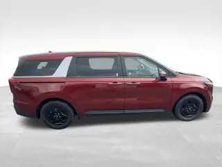 Kia Carnival 2025 LXS 4p Minivan