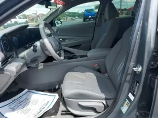 Hyundai ELANTRA 2024 SEL 4p Sedan