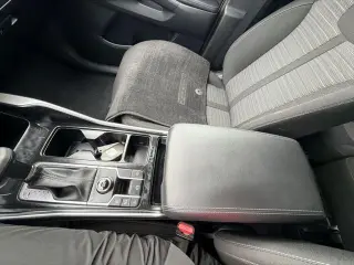 Kia Sorento 2024 LX 4p SUV