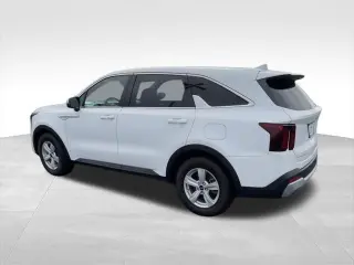 Kia Sorento 2024 LX 4p SUV